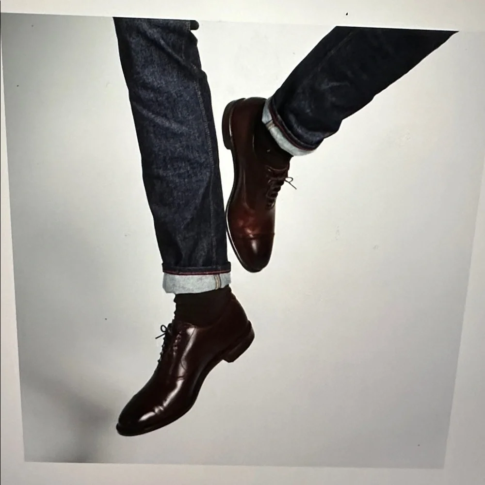 Allen Edmonds Park Avenue Cap-Toe Oxford Dress Shoe - Picture 9 of 10